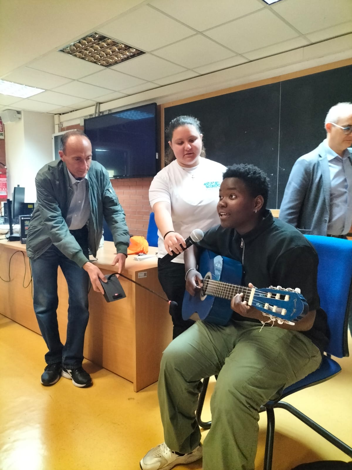 Paola Naa Molley Arbenser CLASSE 5°A dell'ISIS V. CORRADO Paola Naa Molley Arbenser CLASSE 5°A dell'ISIS V. CORRADO